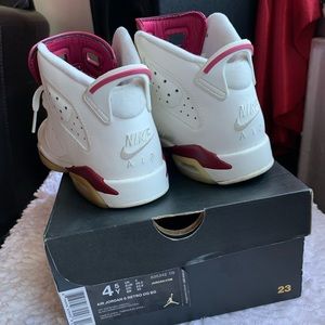Marron Jordan 6 OG